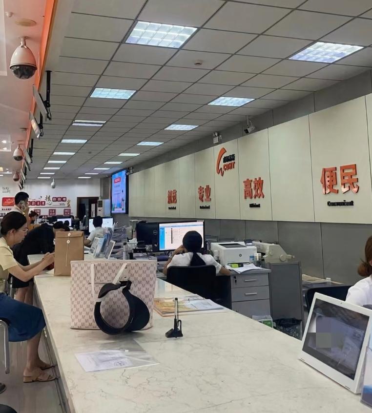 舅妈在社保局工作4年，奉劝大家一句话，如果你想买社保，且年龄超过38岁一定