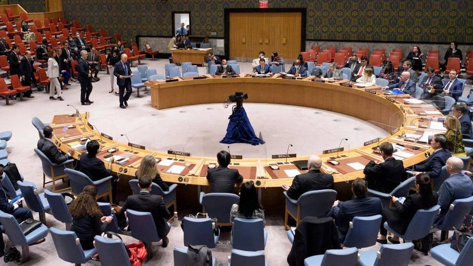如果大国要是撂挑子走人，联合国还会存在吗？一个国际组织要是没把几个最有实力的大国