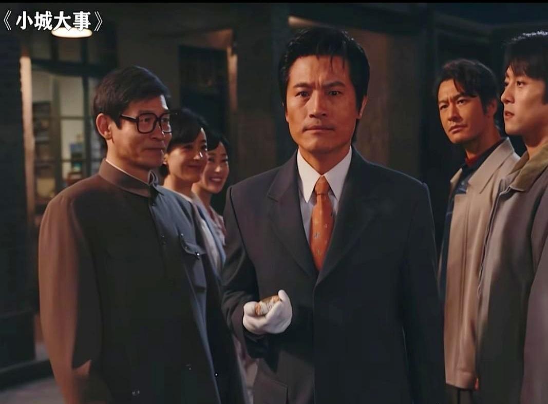 幸福路还没干，爱情先塌了水泥未干，杜涛和李秋萍的手印刚按下去，下一秒就因为