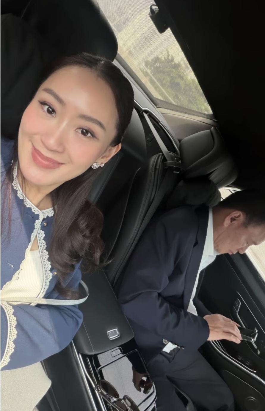 佩通坦是他信最喜欢的小女儿，父女俩感情一直很好！7月7日，佩通坦陪伴父亲去马来西