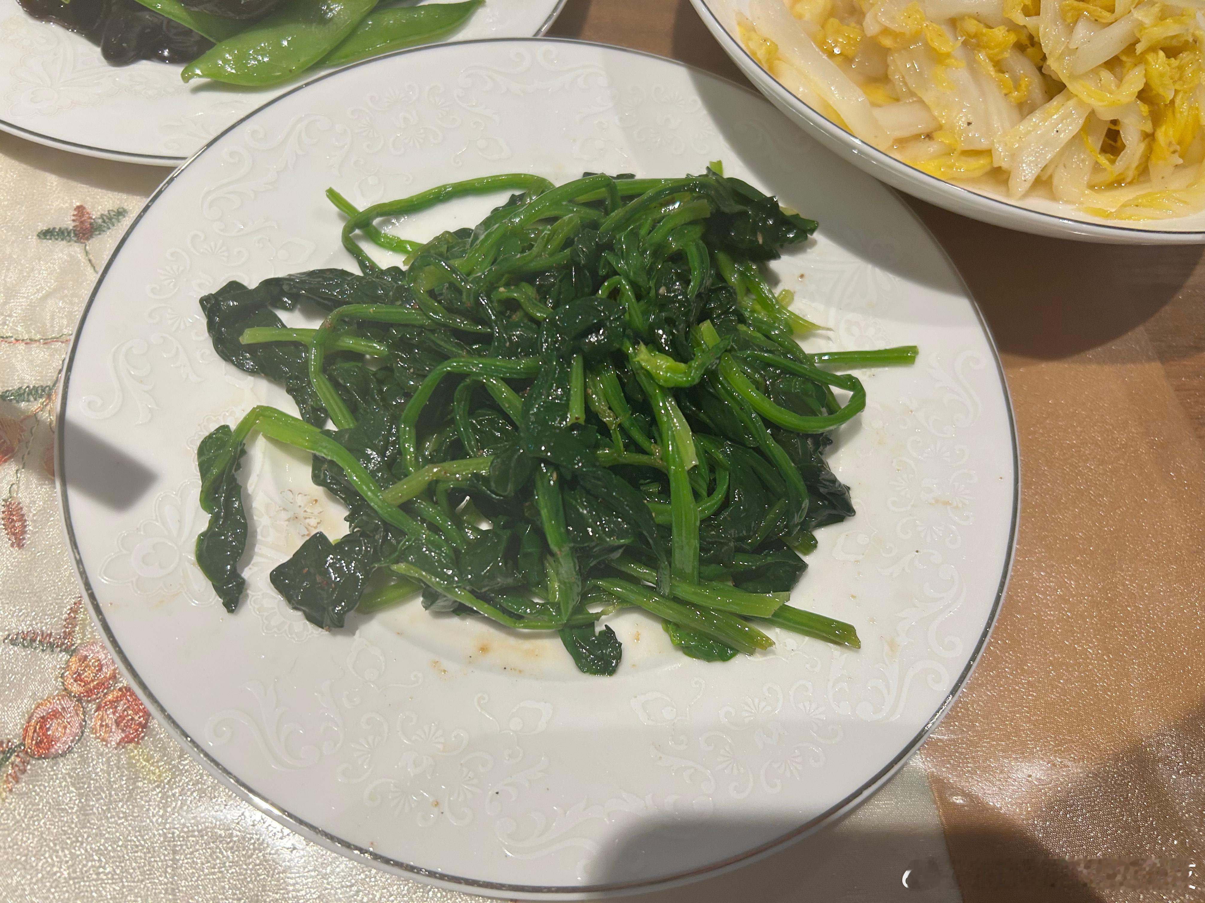 周末在家吃午饭：妈妈做的猪头肉绝味彩虹家家常菜一日一食一记​​​