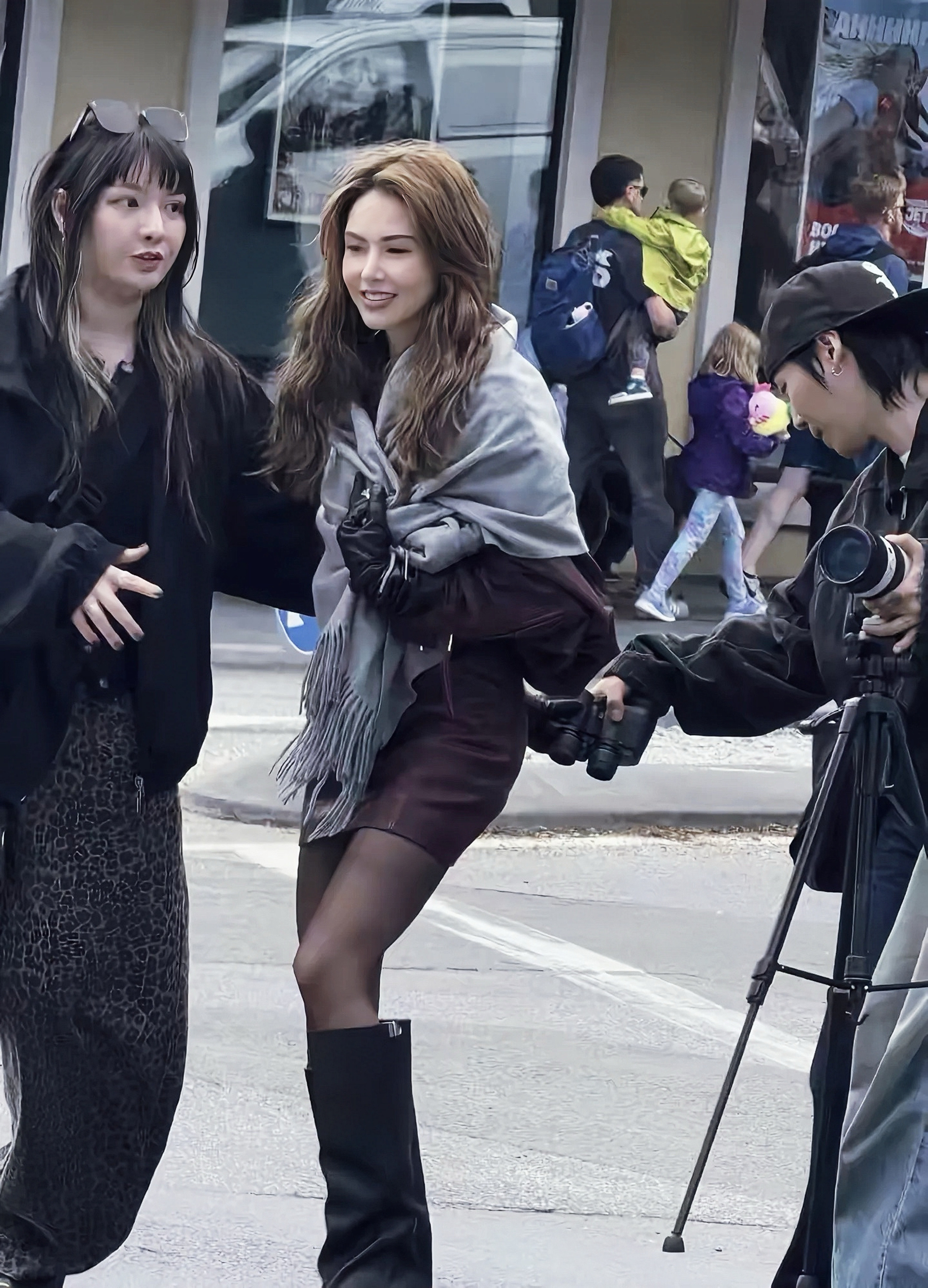 昆凌x新西兰街头造型·黑丝美腿