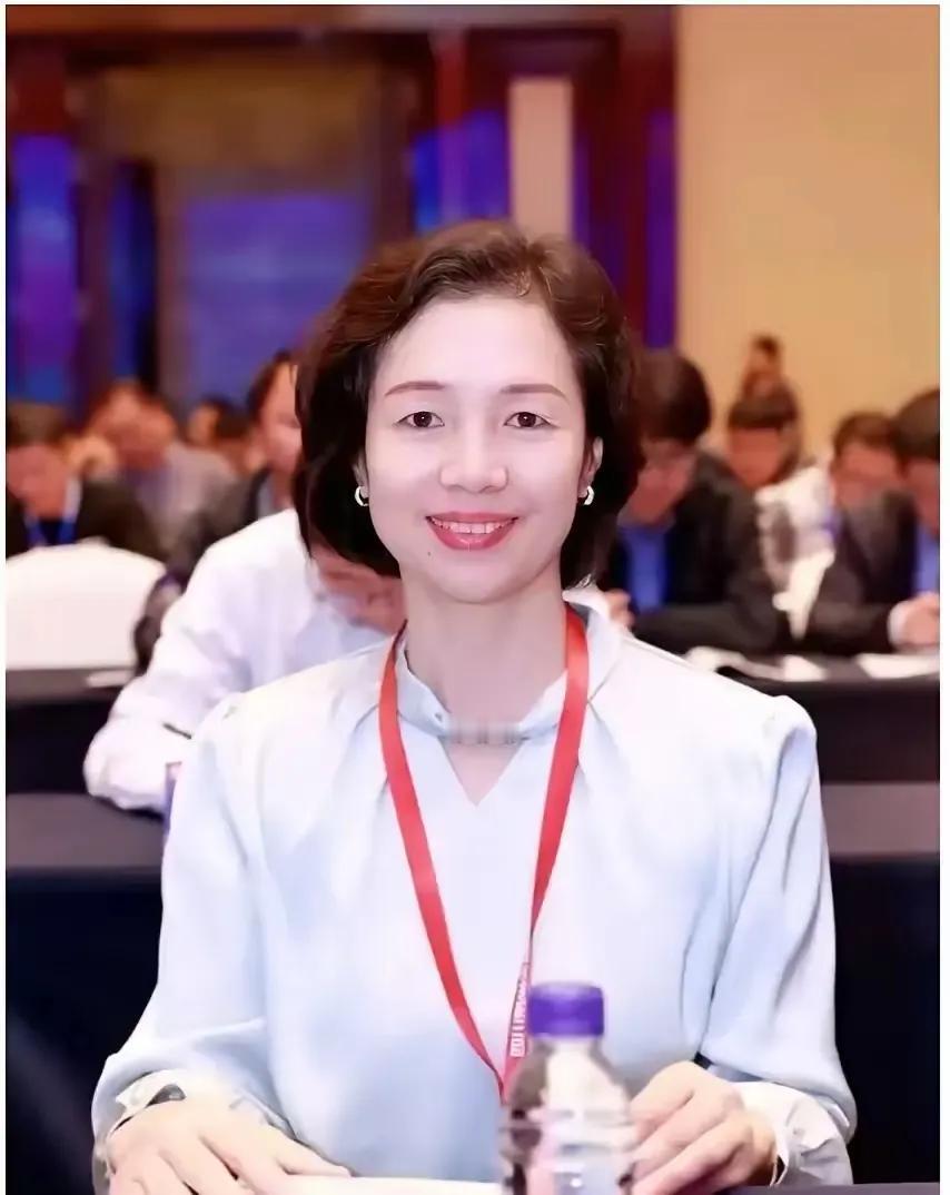 米振莉也该醒醒了！女儿医院的事情闹得人尽皆知，过度溺爱孩子最终害了孩子！