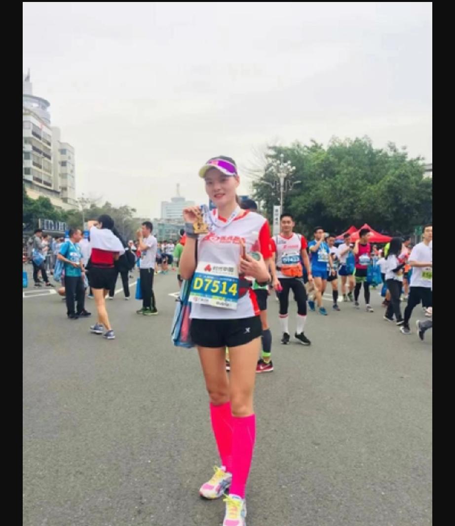 “最快女护士”被处分了！医院方面确认，她私下接私活跑马拉松，还伪造理由调班，导