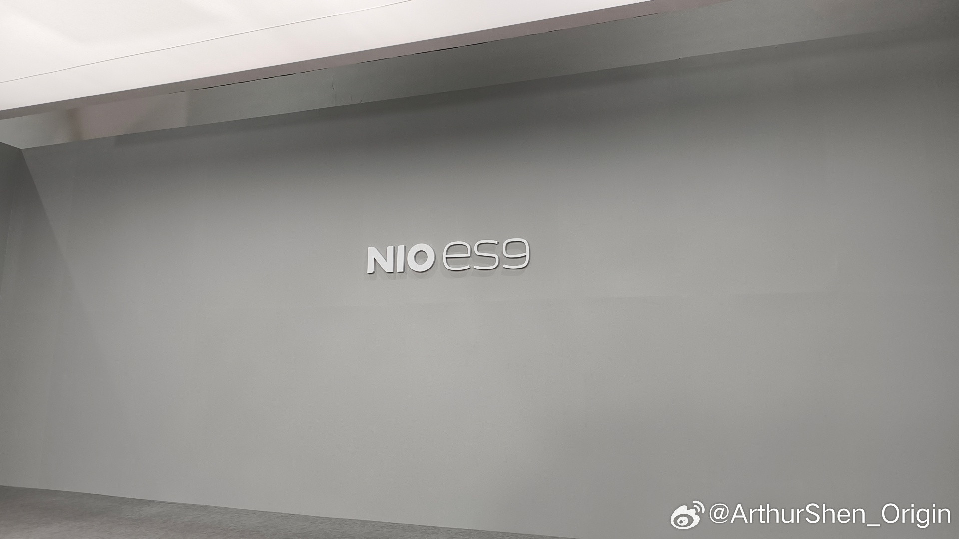 有媒体老师把车钥匙拿走了，你受得了么？不仅拿走了车钥匙，还给车设置了密码，这你受