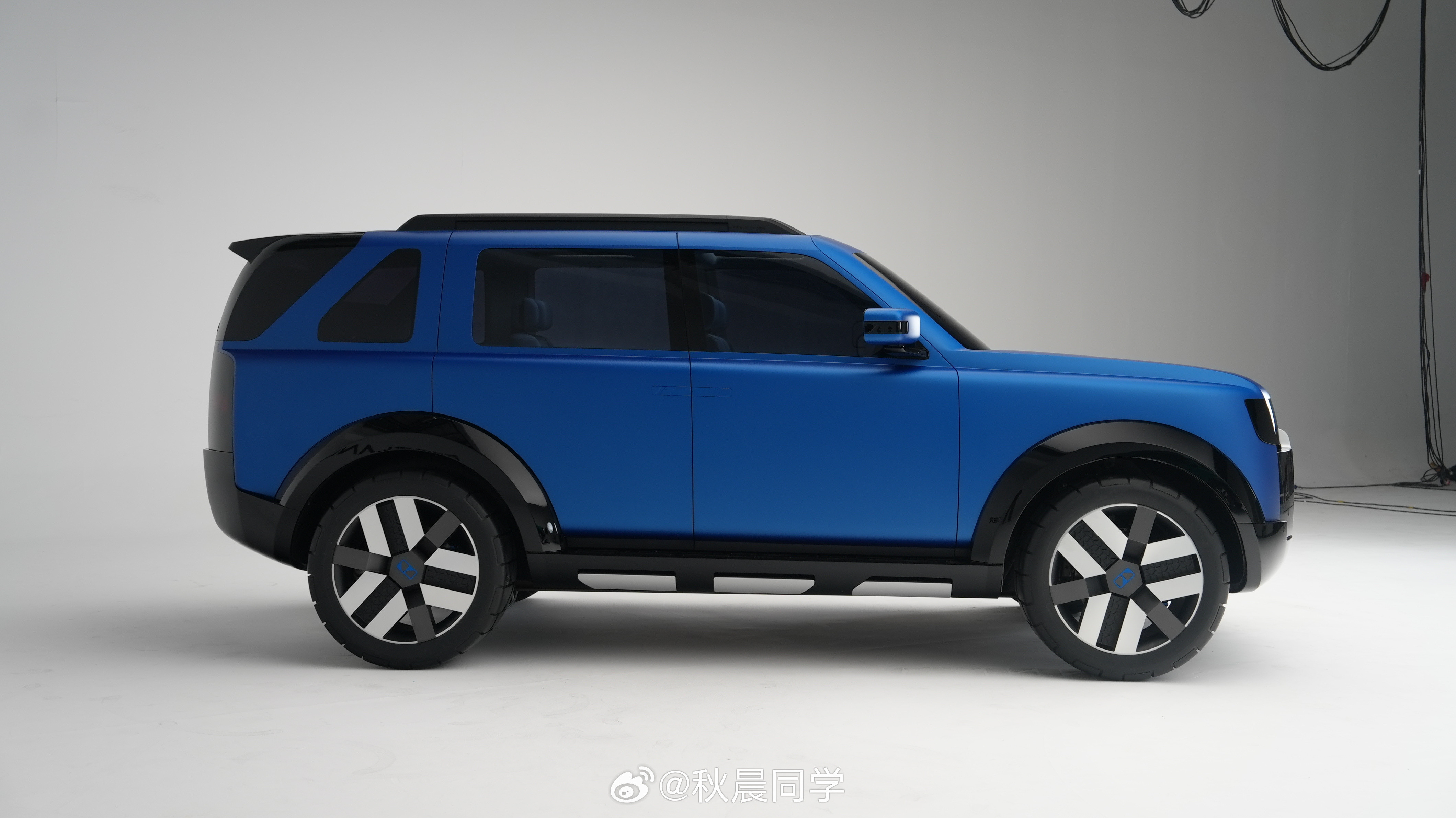 FREELANDER神行者全球首秀抢先带大家看看我们实拍的神行者概念车未来量产车