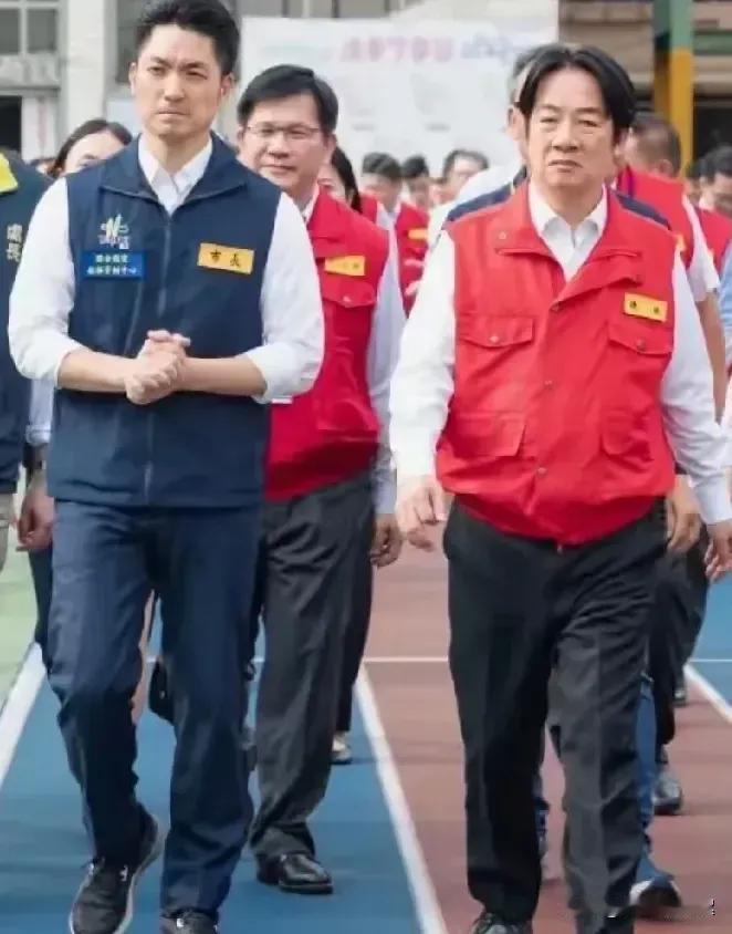 看到了吧，在一个中国的原则问题上，台湾绿蓝白政党的态度都是一致的。近日，德国世