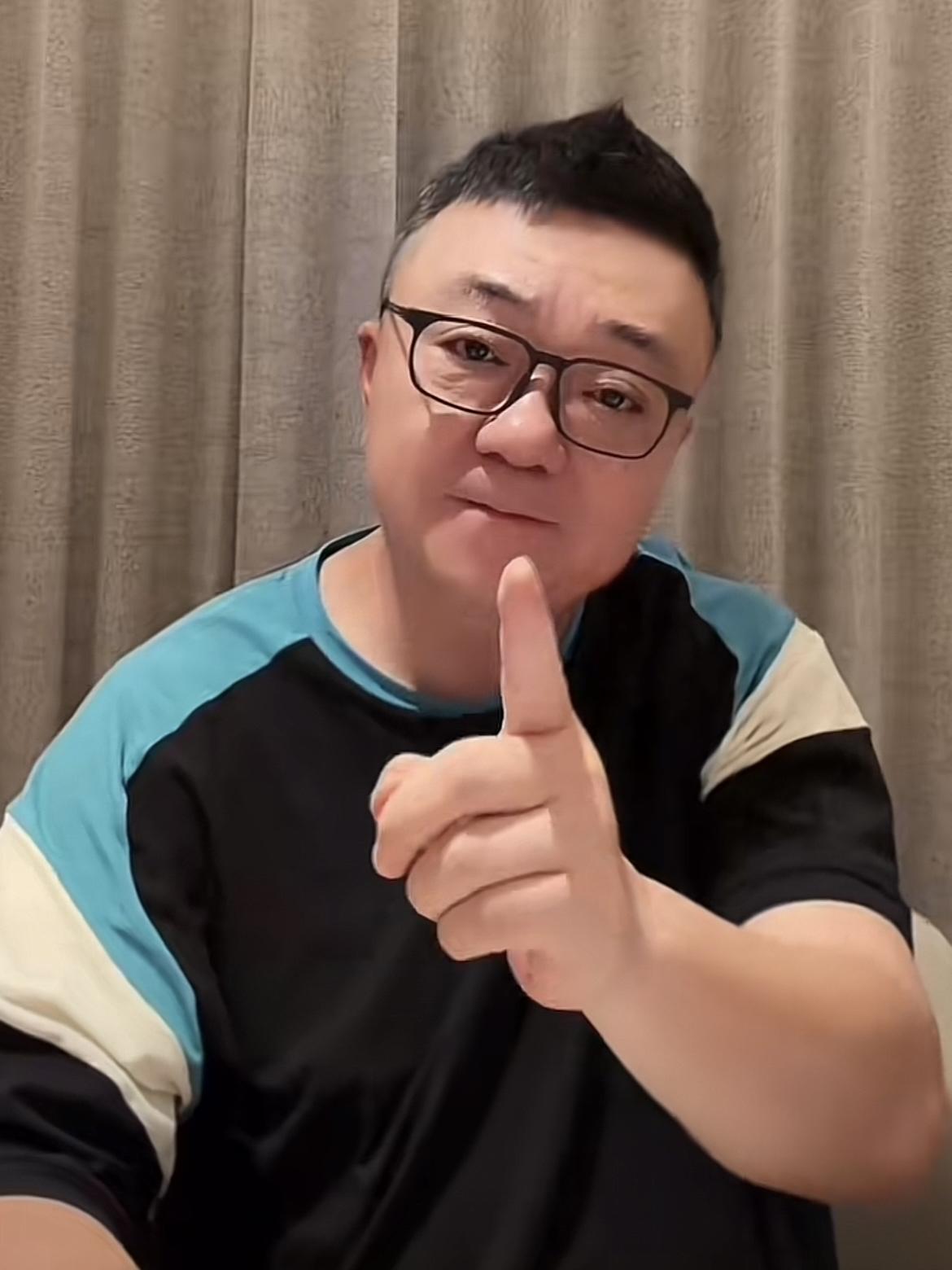 为什么董路明明带队取得的成绩值得夸，却老是和别人互怼，从和孙继海的“青训路线”之