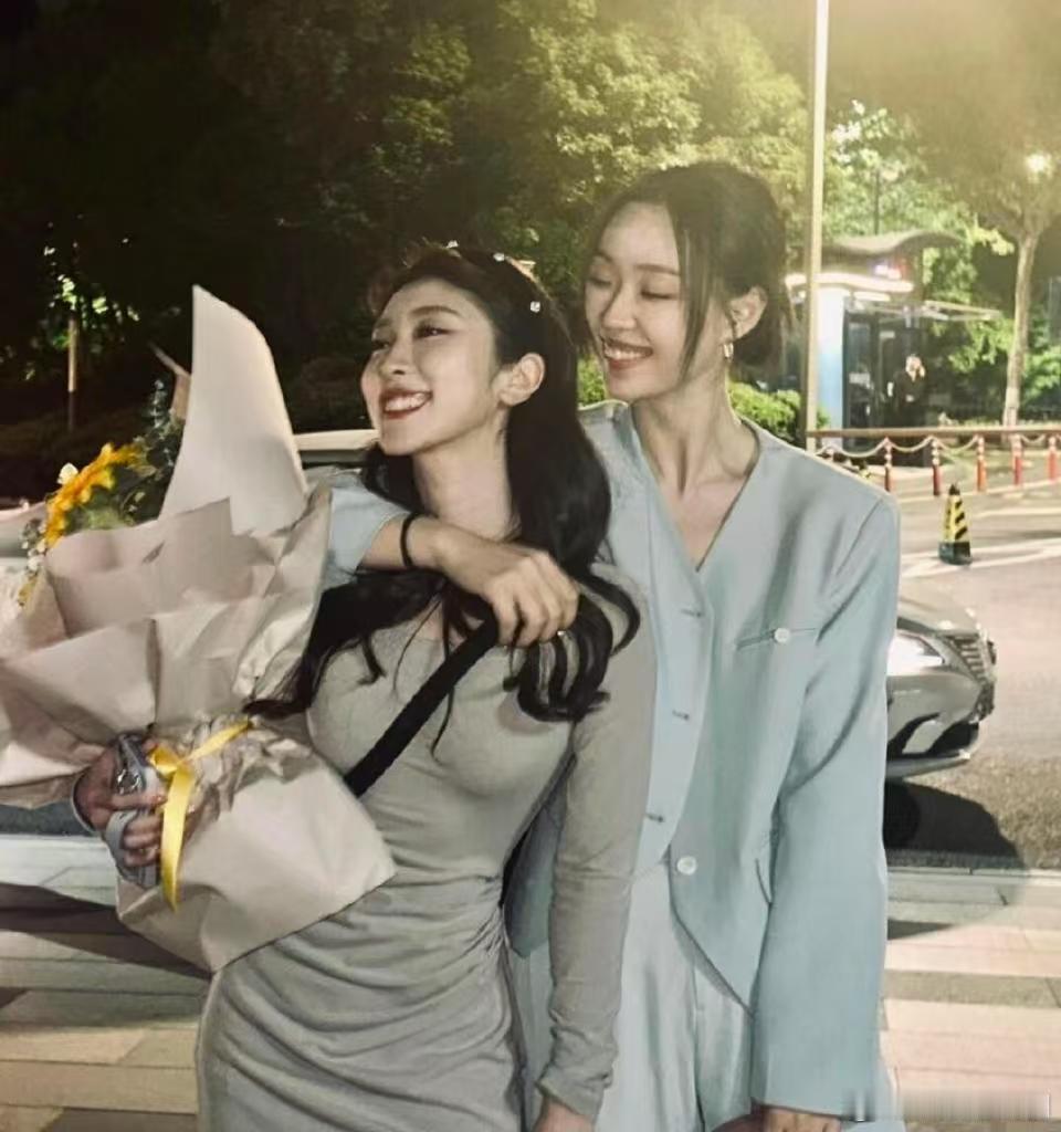 张小婉妈妈不让张小婉凶管乐乘风2025小婉妈妈：管乐都委屈了还不哄？微信秒发消息