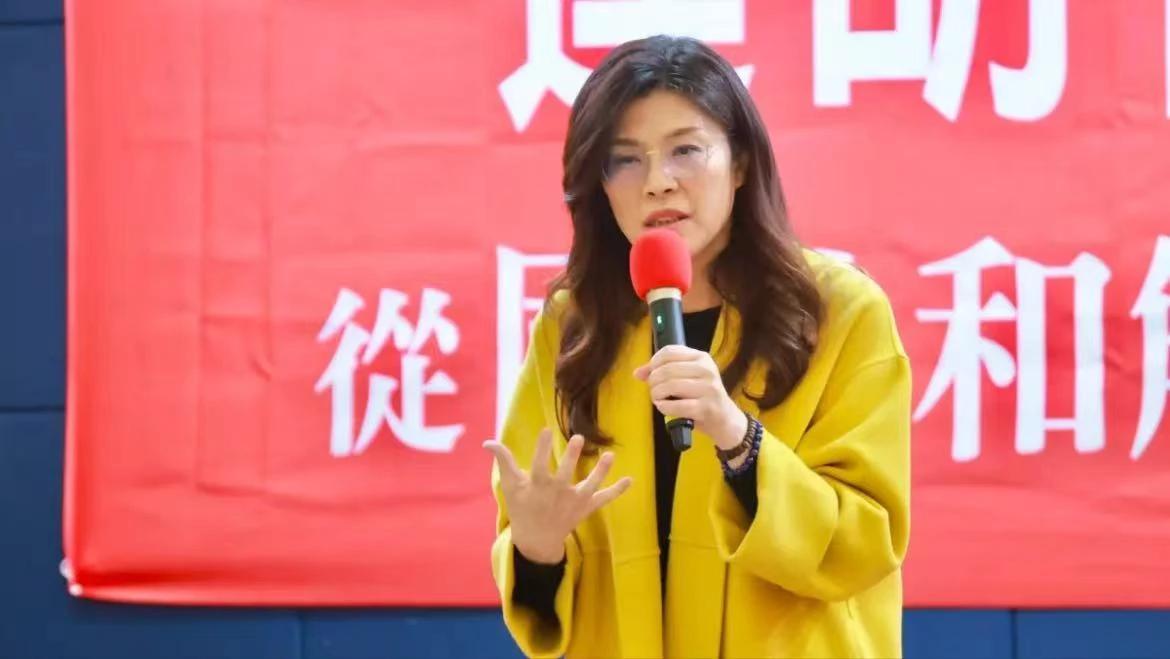 国民党又内斗，这个人要卸掉国民党党徽，逼宫郑丽文，不简单日前，关于九合一选