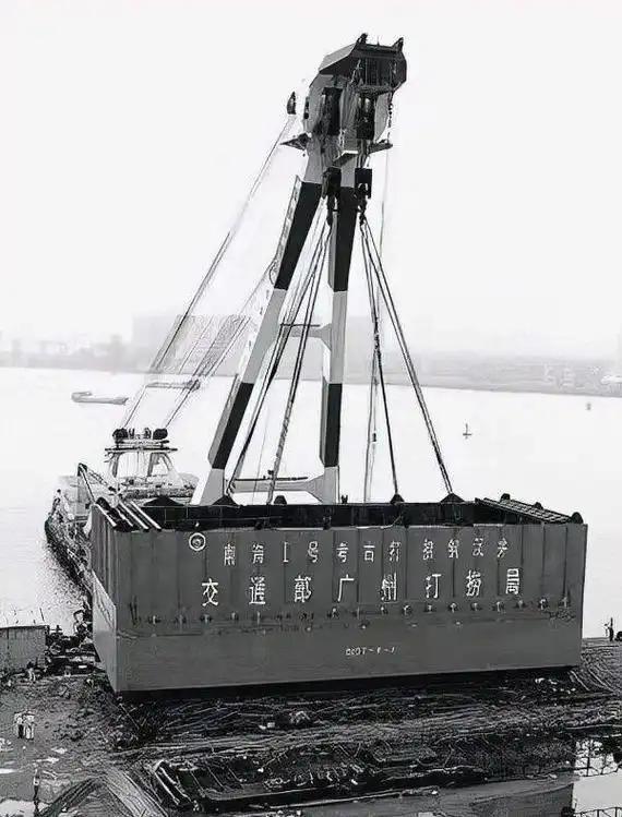 打捞一艘沉船，花掉三亿人民币？打开船舱后，所有人都懵了！什么沉船值得用三个亿去打