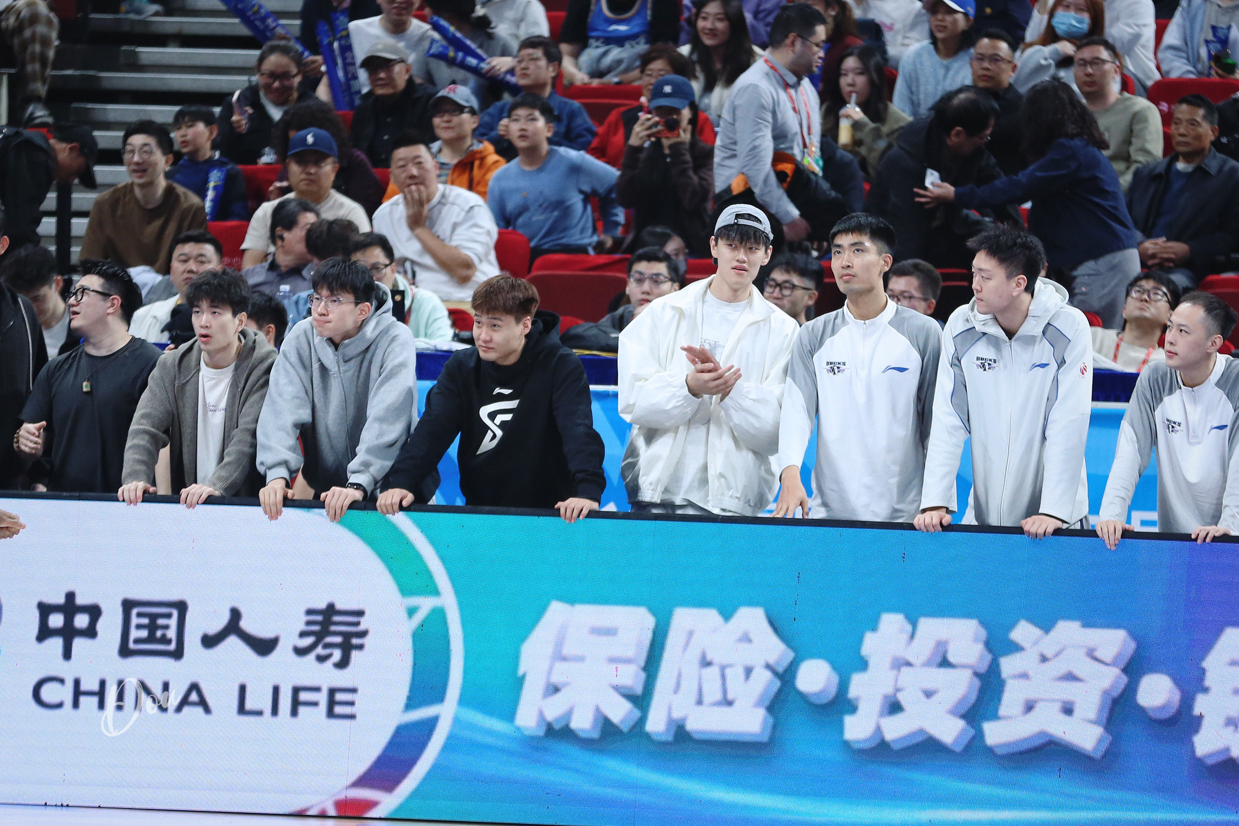 李楠指导解禁，曾凡博赵睿也大概率会在季后赛复出，看看在季后赛前首钢能否重返前4位