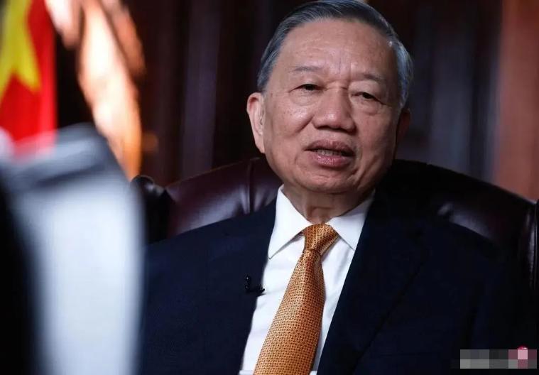 越南这回是真急了！去年电荒直接吃了大亏，损失惨重，如今能源缺口一来，赶紧喊中国“
