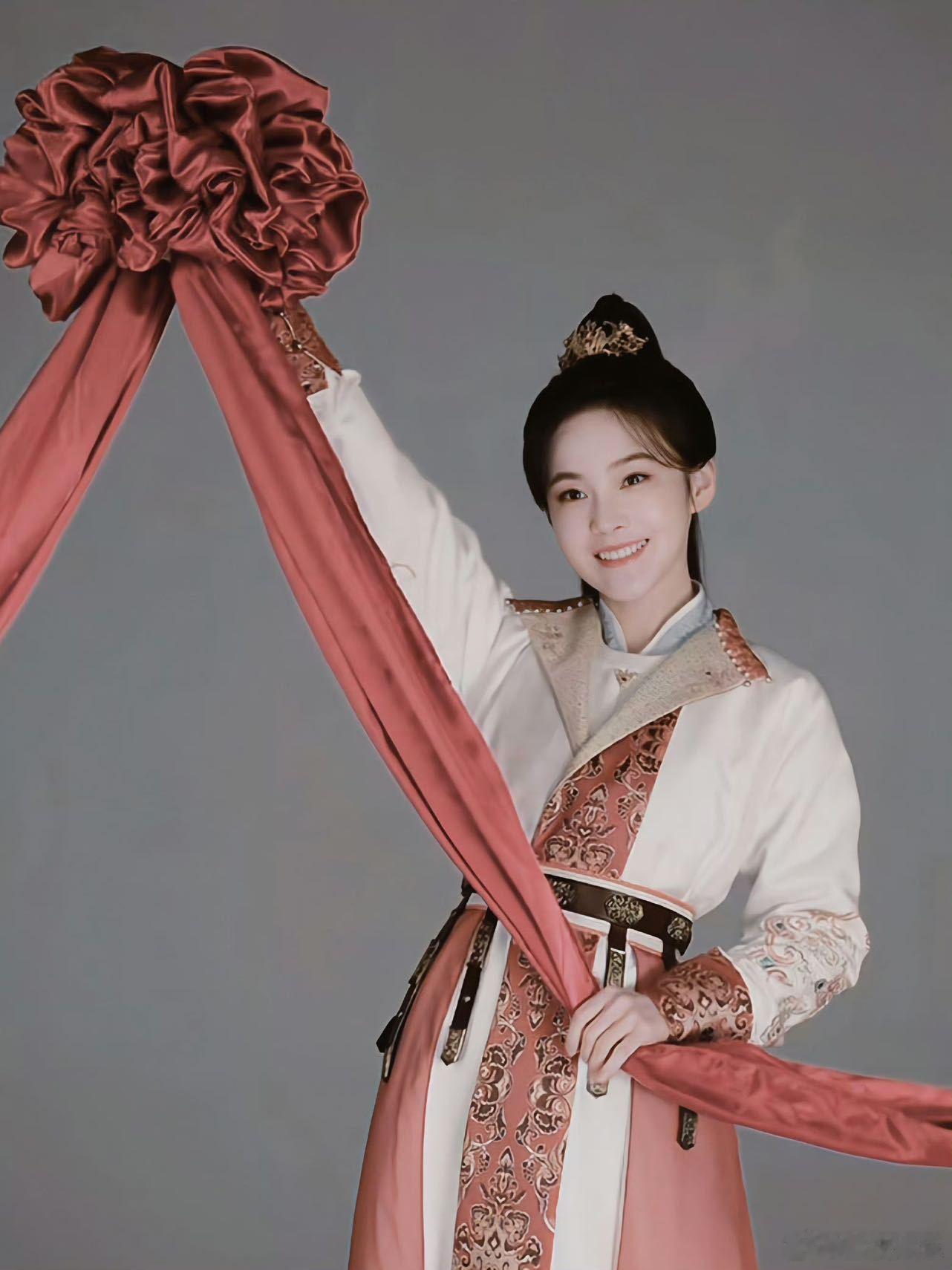 张佳宁真的是剧抛脸界的佼佼者！她演的角色从来不会让人出戏，每个角色都有自己独特的