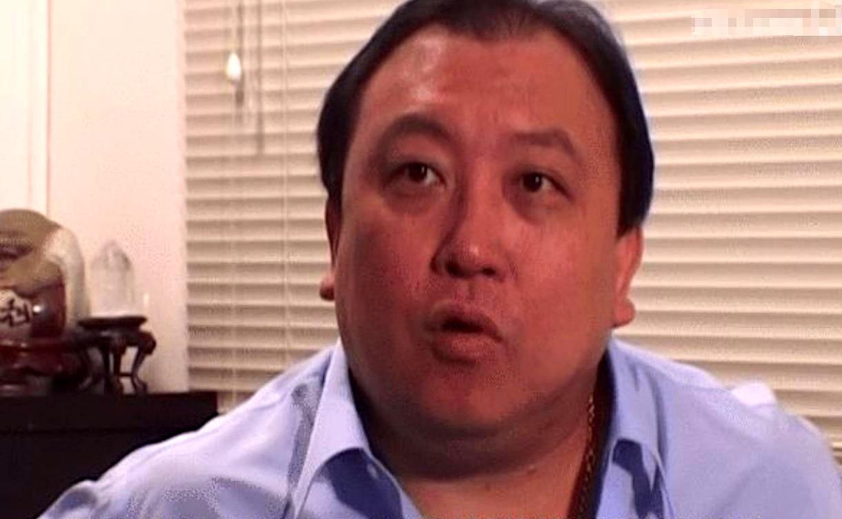 脚趾塞鼻孔，一条过1992年《鹿鼎记》马车戏，王晶临时加料：让李嘉欣真把脚