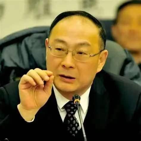终于有人把这张窗户纸捅破了！9月5日金灿荣教授公开表态，一句话点醒所有人——中国