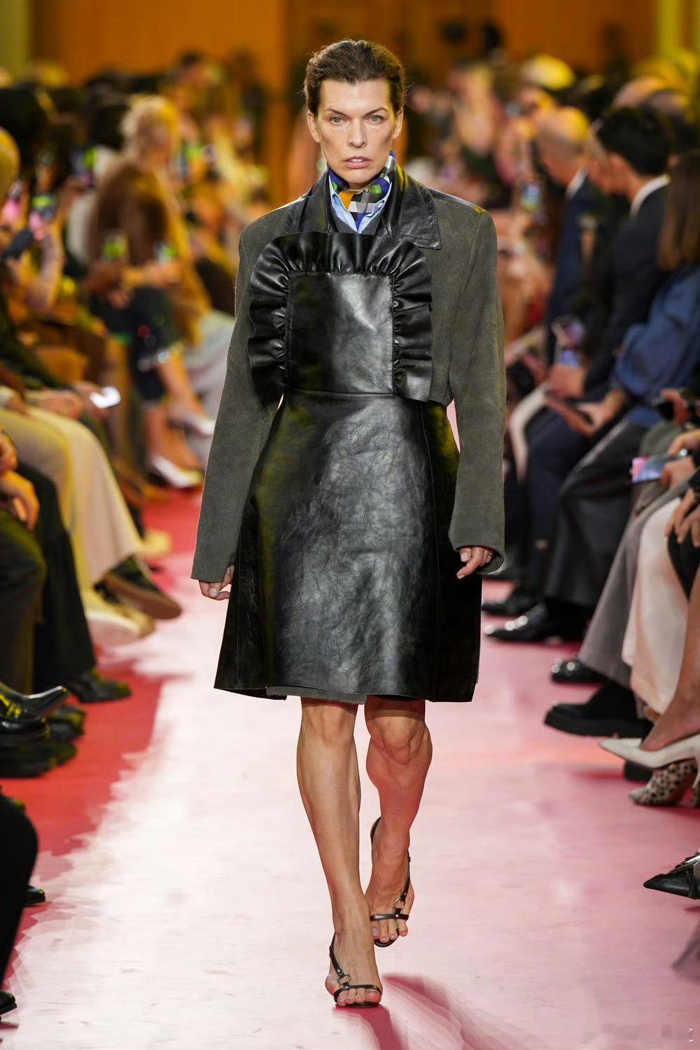 MiuMiu打算今年让女明星们穿围裙吗​​​