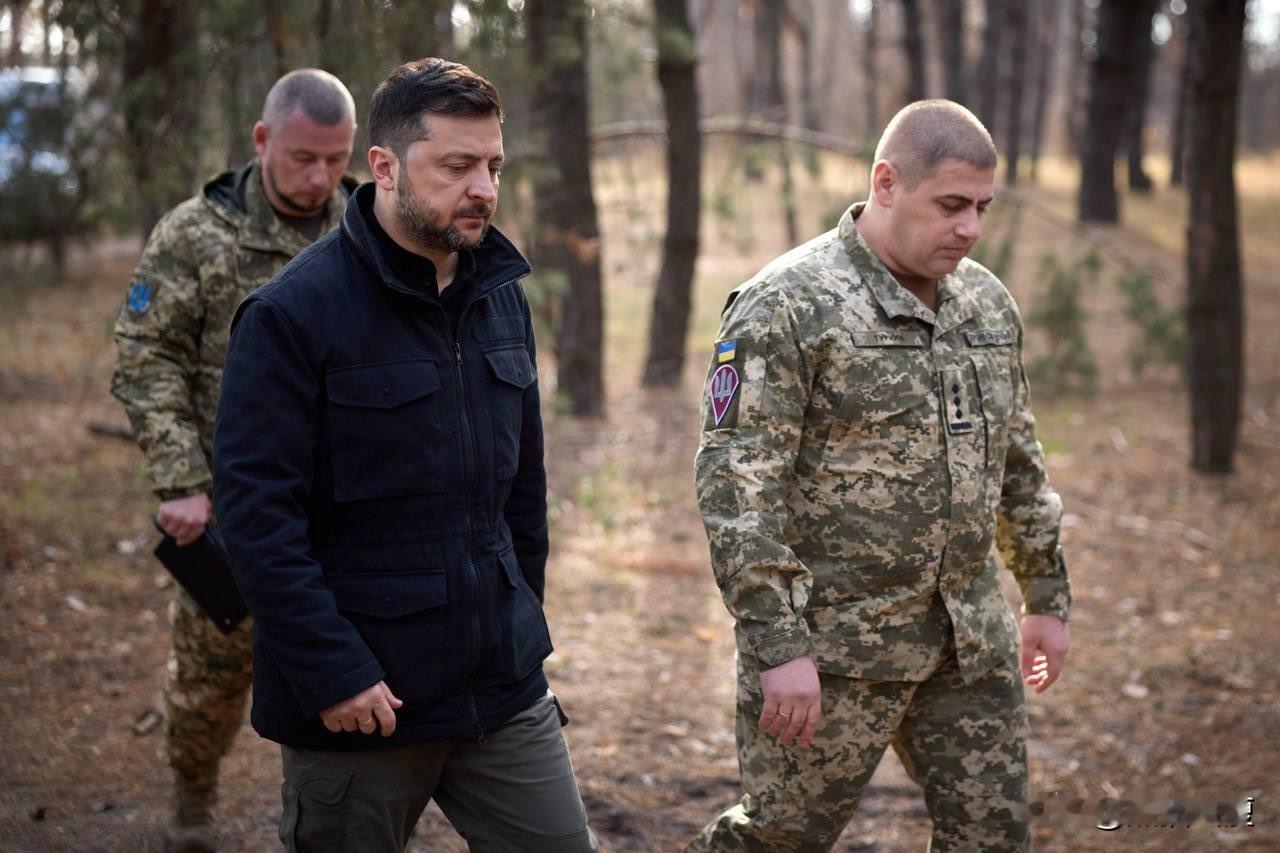 一切都结束了。这边乌克兰媒体还在报道泽连斯基进入波克罗夫斯克（附近）视察部队