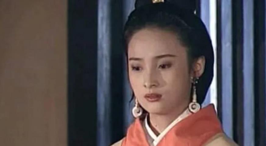 公元前684年，陈国公主在回娘家路上遇到了一件让她羞愤难当的事情：路过蔡国时，她