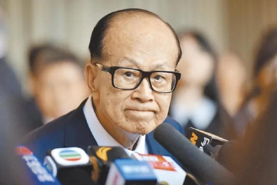 李嘉诚又卖了！5月5日，香港长和系一纸公告，又把李嘉诚推上了风口浪尖。长江和记