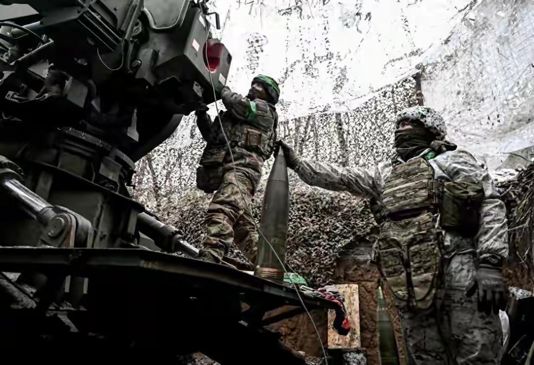 泽连斯基：乌克兰在4年冲突期间阵亡了5.5万士兵，接下来乌军要每月歼灭5万俄军。