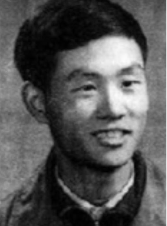 1970年，一知青因一首歌判死刑，被公审后，审判员给他的宣判竟然是“有期徒刑10