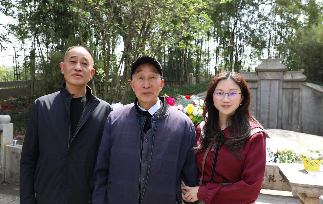 关于左宗棠收复新疆，有一个历史书未曾披露的细节，这个细节却一直被左宗棠墓的守墓人