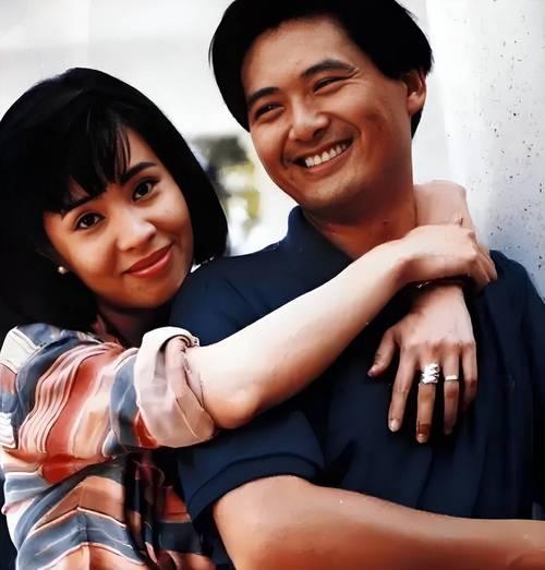 你敢信，一个新加坡粮油大亨的女儿，当年为了嫁给周润发，主动跟家里提出放弃亿万家产
