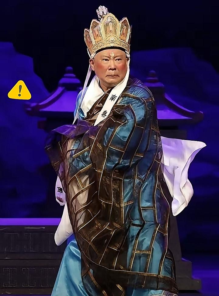 53岁还拼？不是不想退，是退不了郭德纲53岁为何还要登台？查了一下才