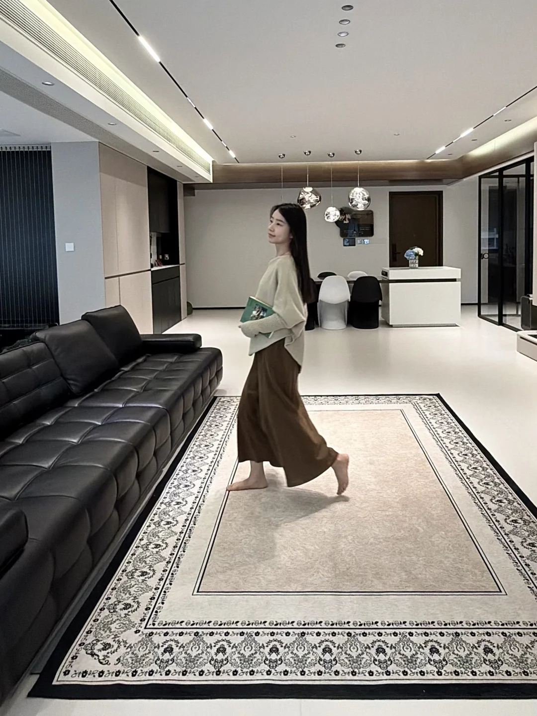 窝在沙发里，把日子过成慢镜头