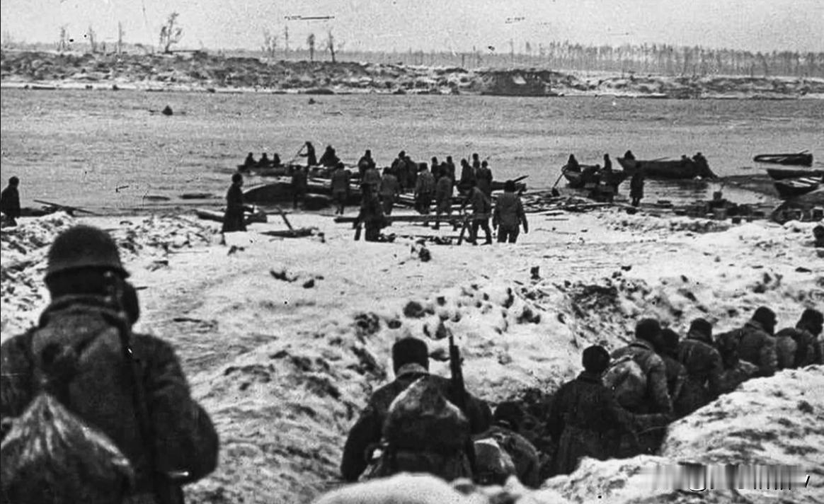 1941年9月，在涅瓦河左岸一块长2公里，宽800米的一小块关系到列宁格勒与外界