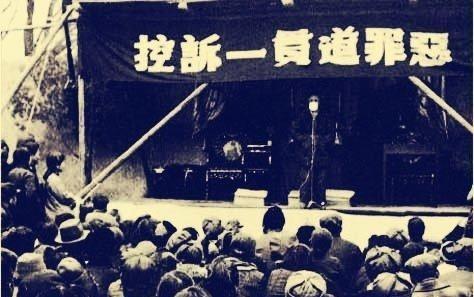 50年代初，我国华北地区突然流传起“割蛋”的谣言，许多男人听到这个消息马上裤裆一