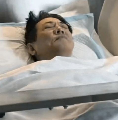 出来混终究是要还的，李连杰官方确认身体堪忧！62李连杰，71岁成龙，73岁洪