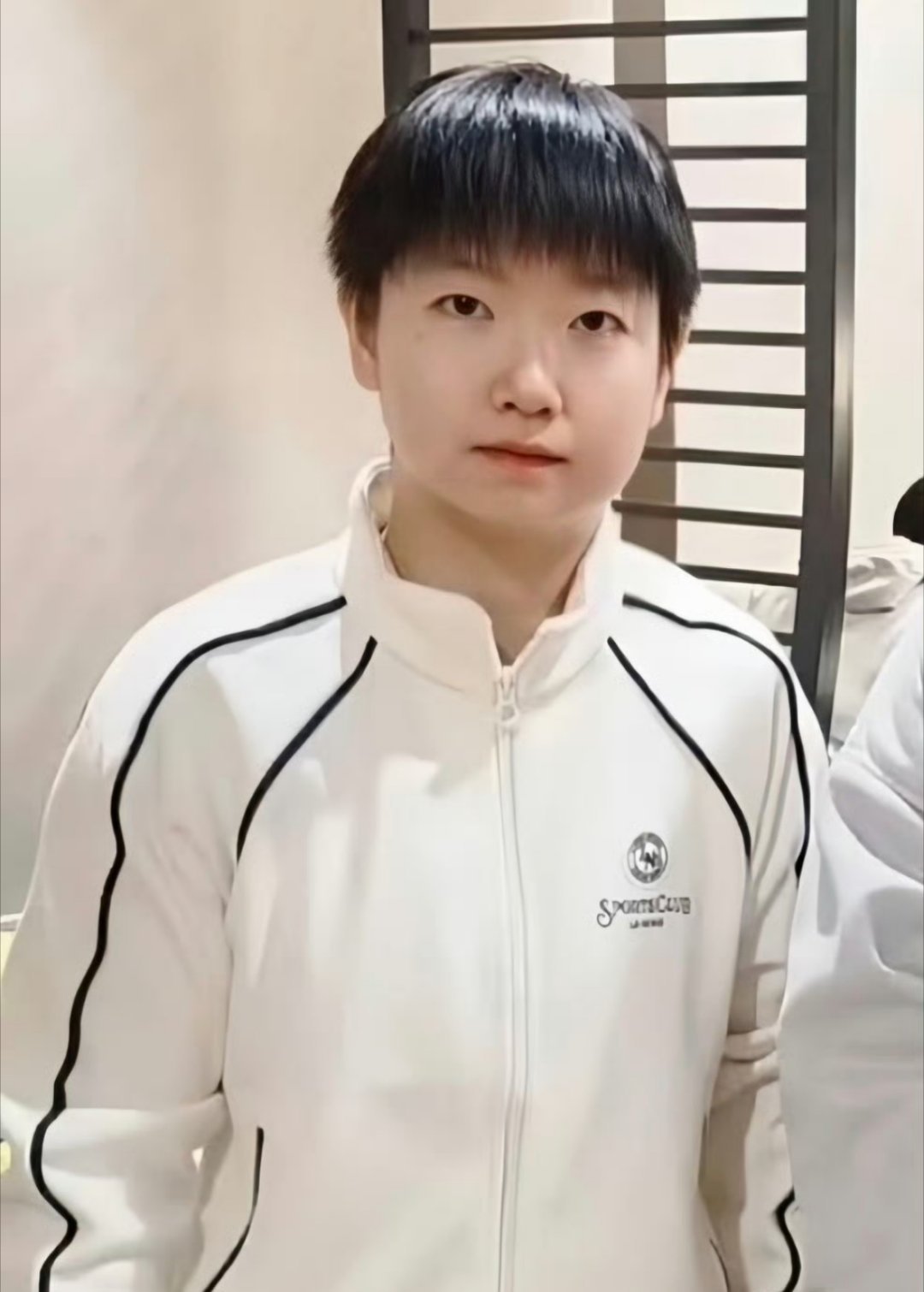 没见过的我就当是新的，也不知道哪天的，好想她哟，还有几天才能看到孙颖莎宝宝啊？