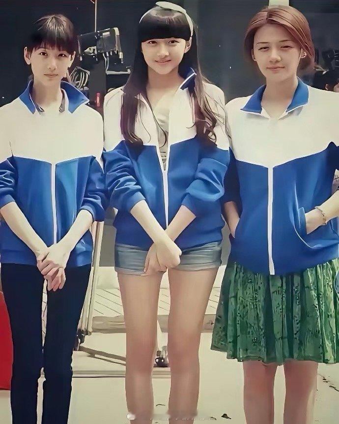 《左耳》时期的陈都灵、关晓彤、马思纯。