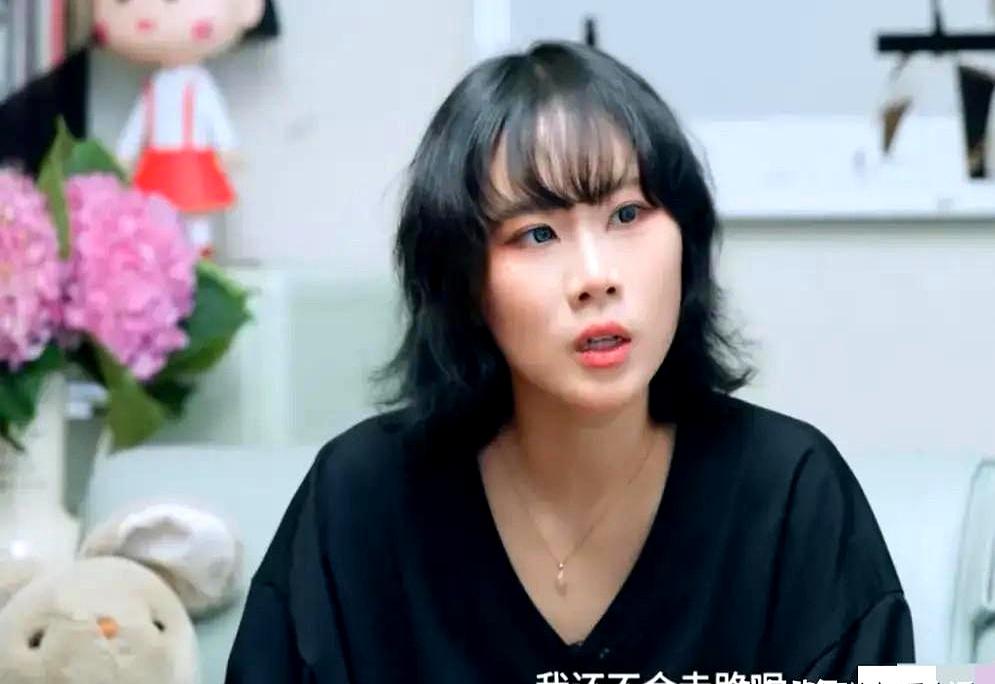 108万买断18年父女情，连一次家长会都没去过的亲爹，这爹当得是不是太“洒脱”了
