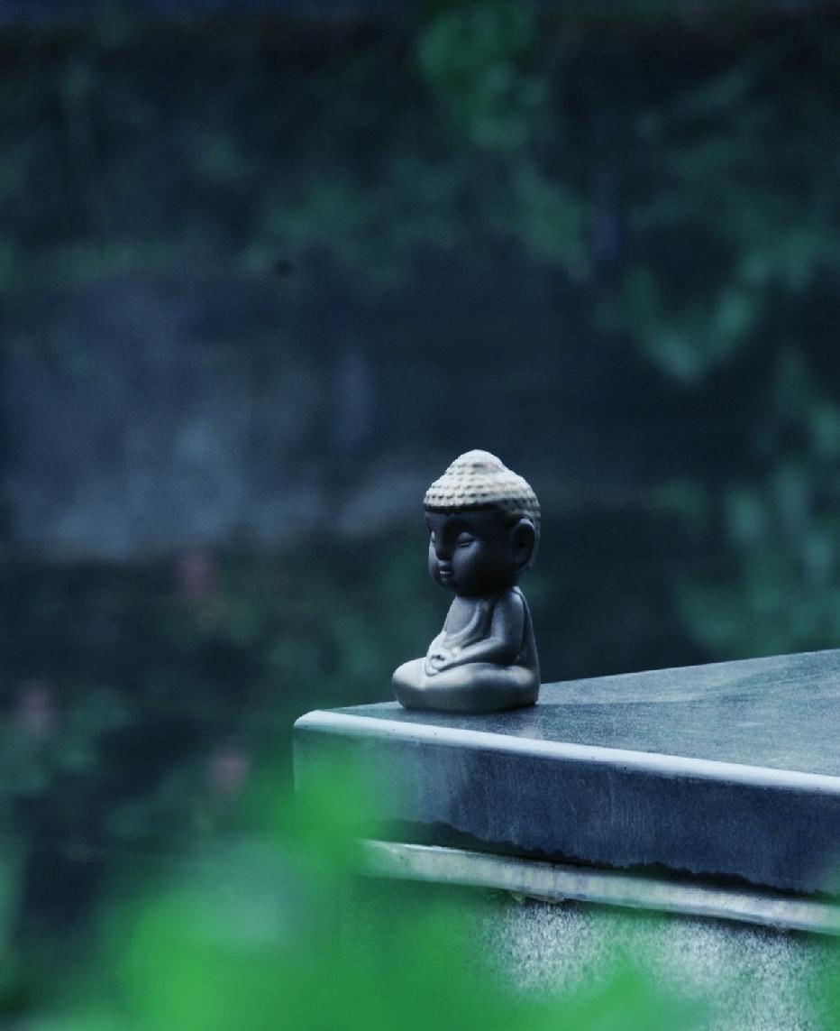 一位厅级老领导谆谆告诫：“跟任何人发生矛盾和冲突，你千万不要想着去赢别人，也不