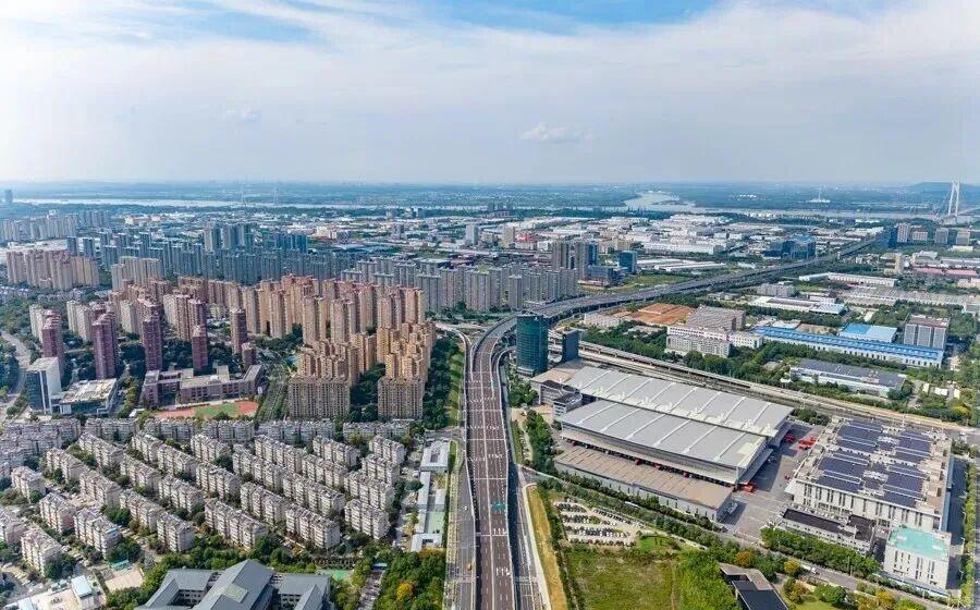 ​​新生圩长江大桥南接线地面段正式通车南京北站站房主体建设加速推进南湖记
