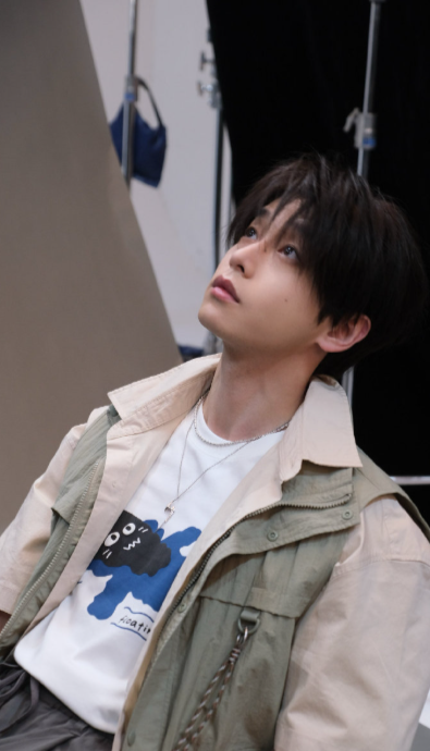 彭彭是不是对自己的可爱程度没有认知啊。卖萌卖到把自己整害羞了，这样的名场面我能反