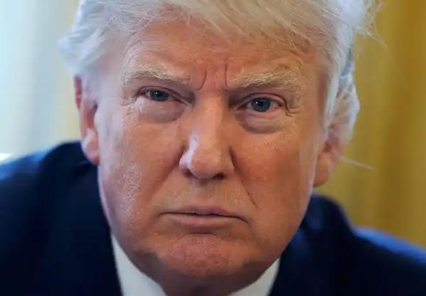 特朗普封锁伊方港口后，全世界都在等伊方反击，毕竟伊方一直走强硬路线，可没想到，1