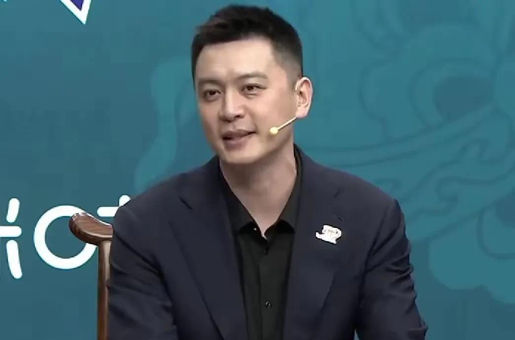 杨鸣帅位难保！在总结CBA第二场总决赛时，杨鸣表示：参加解说有可能也在为未来铺
