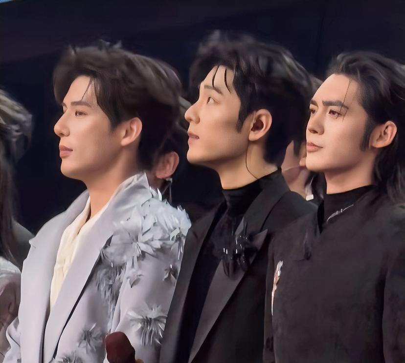 肖战王安宇于适的这个同框，看正脸真不好说谁更帅，但侧脸肖战真是赢麻了该说不说，