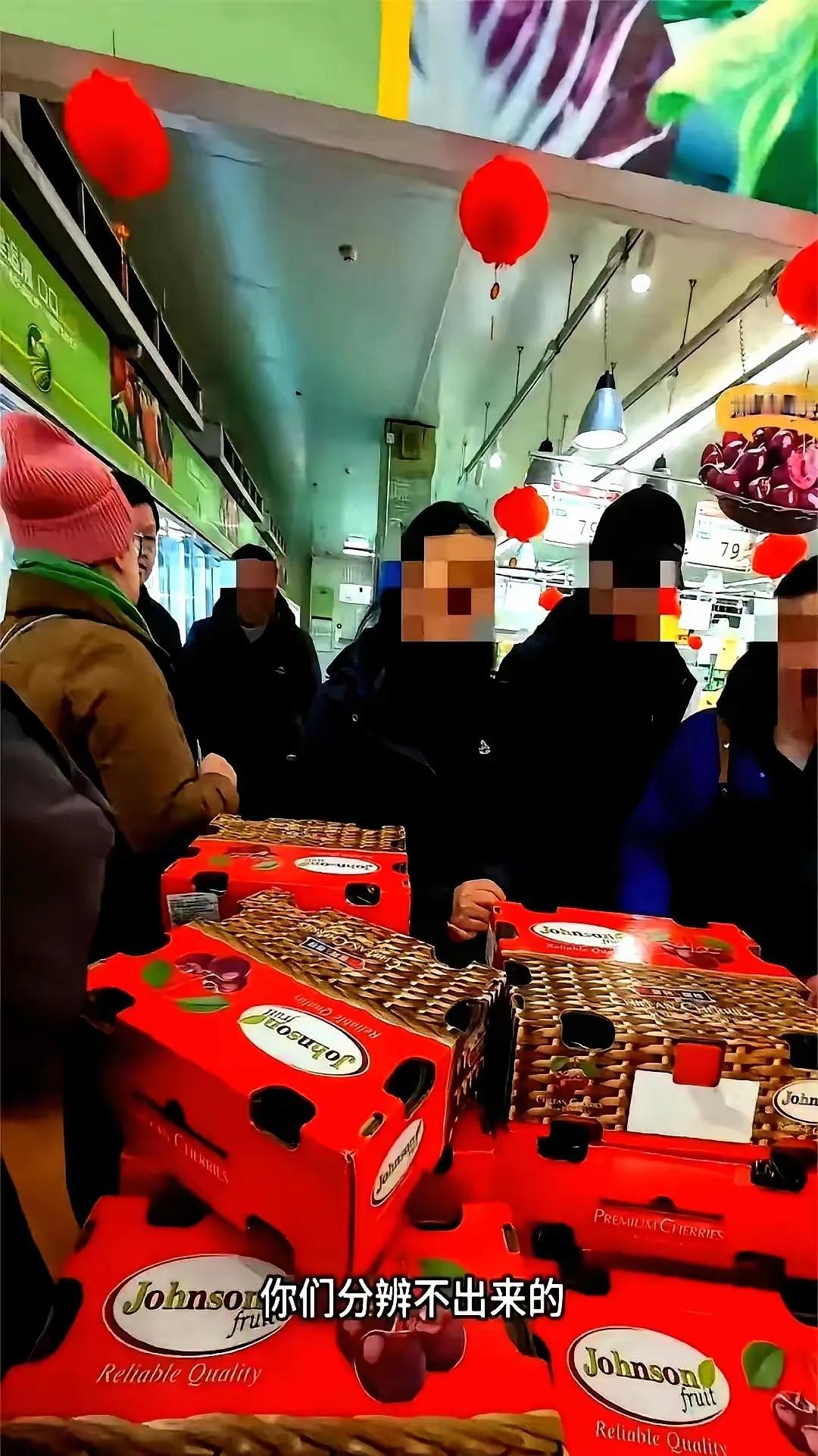 听做水果的朋友说完，我后背直发凉！今年咱们吃的很多车厘子，根本不是新鲜年货，而是