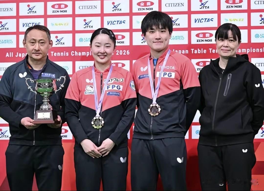 张本宇绝对是一个好父亲张本宇当初可以说是“出逃”中国，国乒人才济济，