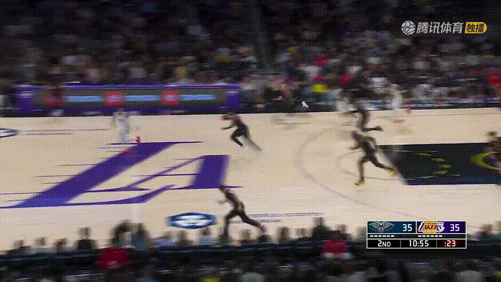 湖人超级巨星詹姆斯真是走了狗屎运！在今天湖人主场迎战鹈鹕的比赛中，当时比赛进行到