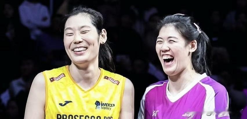 李盈莹苦尽甘来，终于能去高水平联赛打球了[哭哭][哭哭]今夕是何年啊，竟然能看到