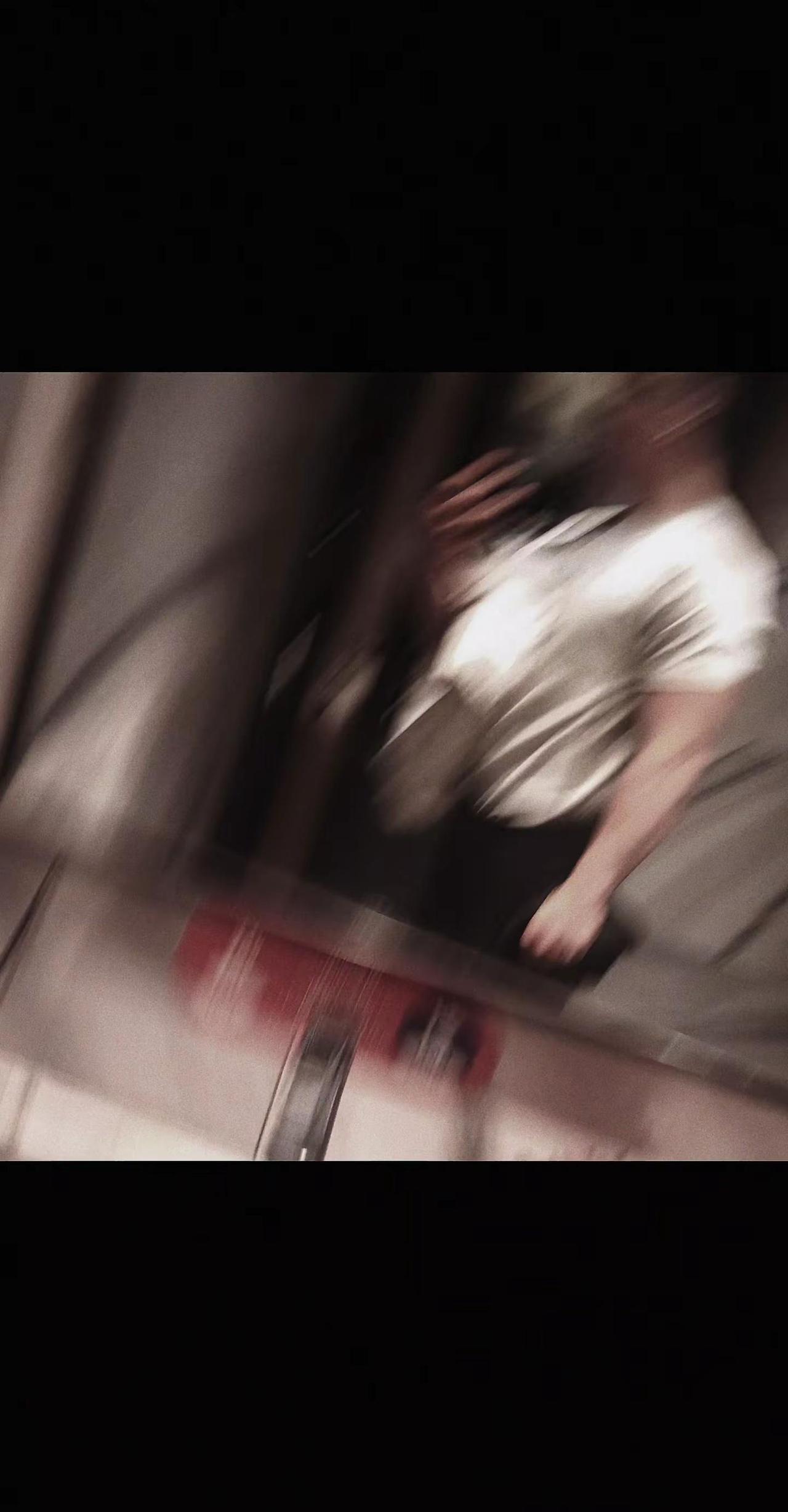 模糊的照片模糊的人热门话题全民健身对镜自拍日常随拍生活