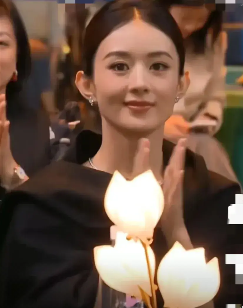 白玉兰陪跑这件事，赵丽颖已经经历3次了。第一次以《花千骨》获得提名，最终孙俪