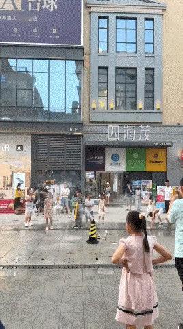 这是一个有想法的路障。