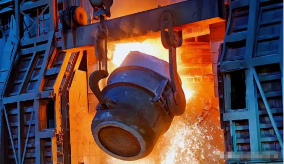 为什么中国宁愿勒紧裤腰带，也要死守钢铁产业？内行人的话一针见血：看一个国家的